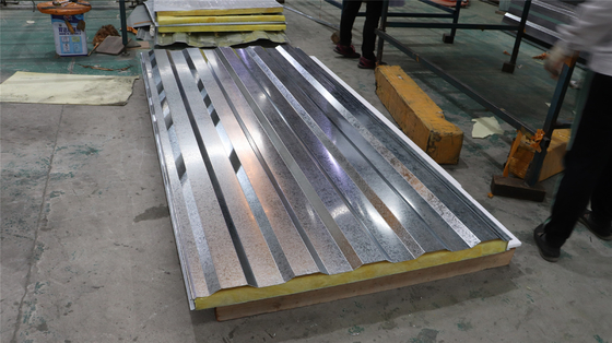 Galvanized Steel Sheet Glass Wool Sandwich Panel Light Weight Wall Panel For Clean Room