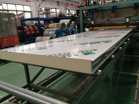 PPGI Galvanized Steel 40kg/M3 Cold Room PU Sandwich Panel
