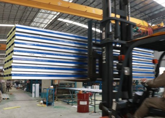 Prefab House Sound Insulation Fireproof Glass Wool Sandwich Panel