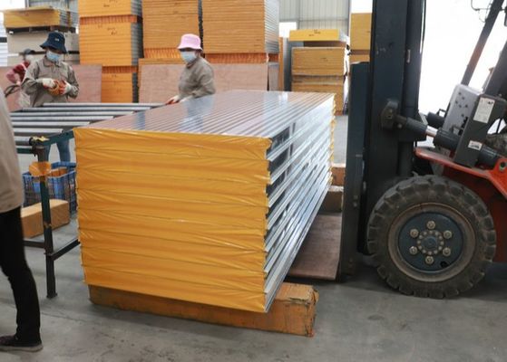 ISO 100mm Wall PU Insulation Panel For Cold Room