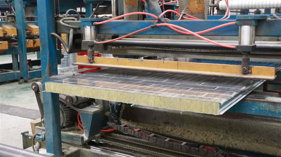 ISO Panels Fireproof Structure Building Board Rock Wool Sandwich Panel Partition Wall Panels