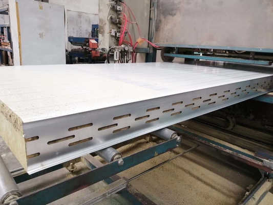 High Density Rock Wool Sandwich Oven Panel With Zinc Steel Sheet Fireproof Oven Panel