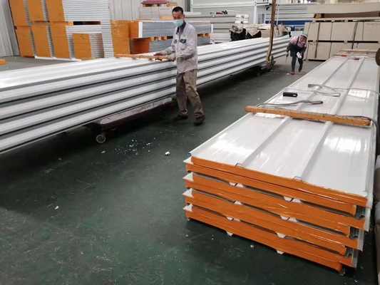 Insulated EPS Sandwich Roof Panel Waterproof EPS Sandwich Roof Panel For Workshop
